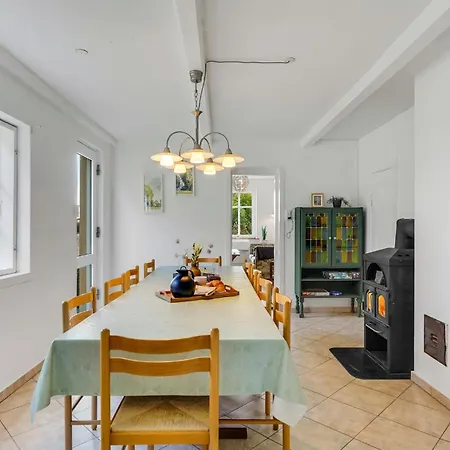 Holiday home Pet Friendly In With Kitchen Tranekaer