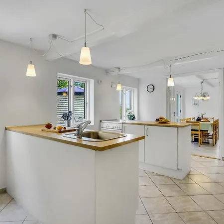 Feriehus 5 Bedroom Beautiful Home In Tranekaer