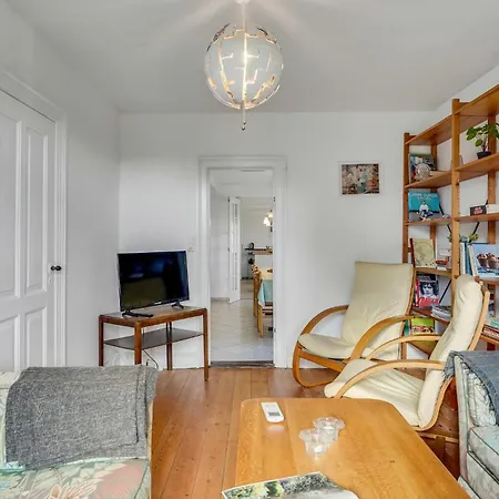 5 Bedroom Beautiful Home In Tranekaer Feriehus *