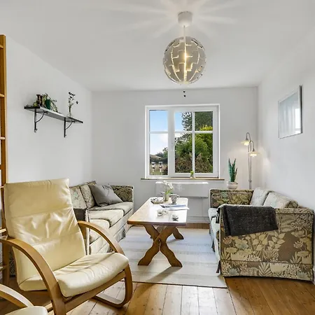 5 Bedroom Beautiful Home In Tranekaer Feriehus *