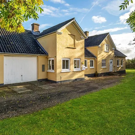 Pet Friendly In With Kitchen * Tranekaer